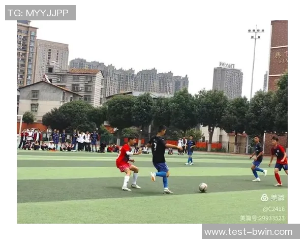 热血足球激情四溢让我们一起在绿茵场上追逐梦想与荣耀